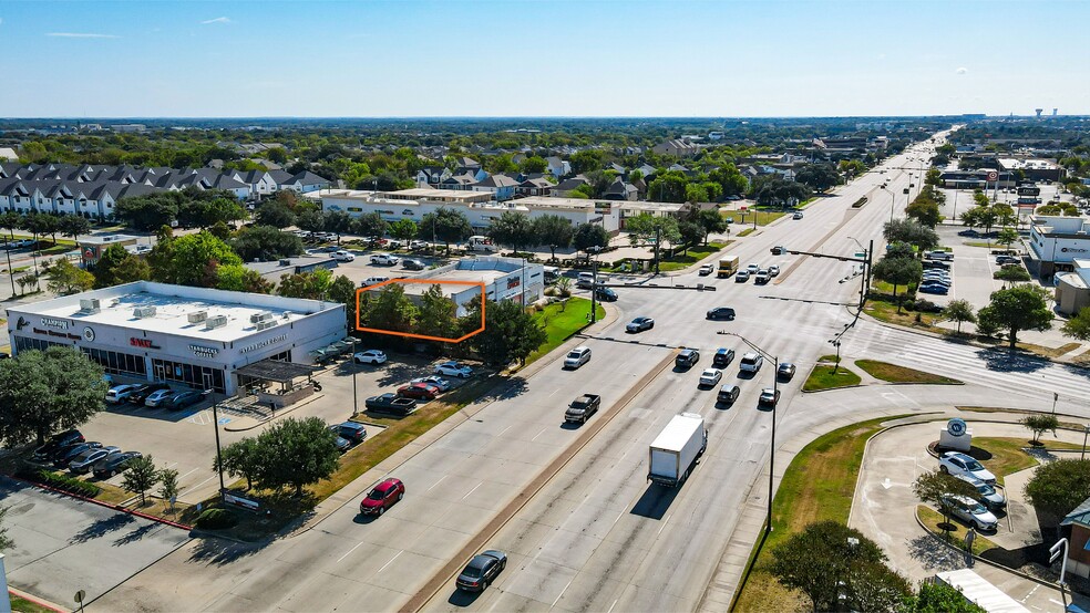 1931 Texas Ave S, College Station, TX à louer - Photo du bâtiment - Image 2 de 6