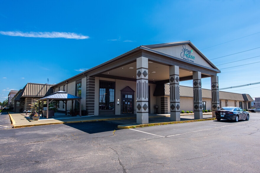 1760 Plantside Dr, Louisville, KY for sale - Building Photo - Image 2 of 43