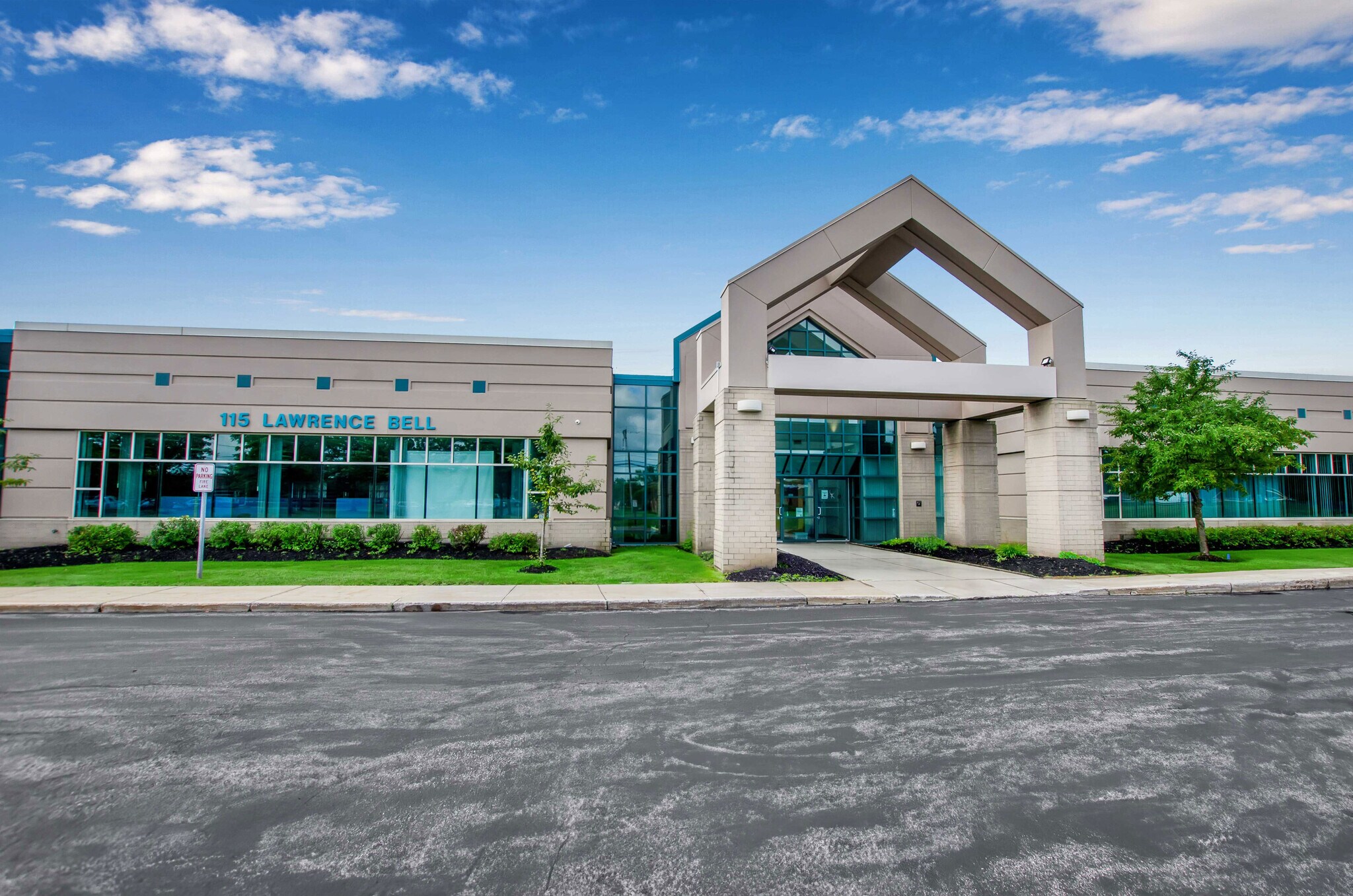 75 Earhart Dr, Amherst, NY for lease Building Photo- Image 1 of 4