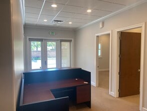 1951 Nebraska Ave, Palm Harbor, FL for lease Interior Photo- Image 2 of 4