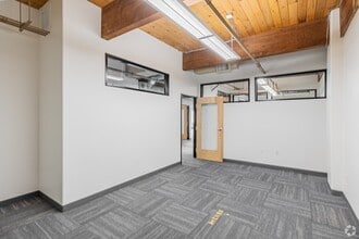 819 SE Morrison St, Portland, OR for lease Interior Photo- Image 2 of 4