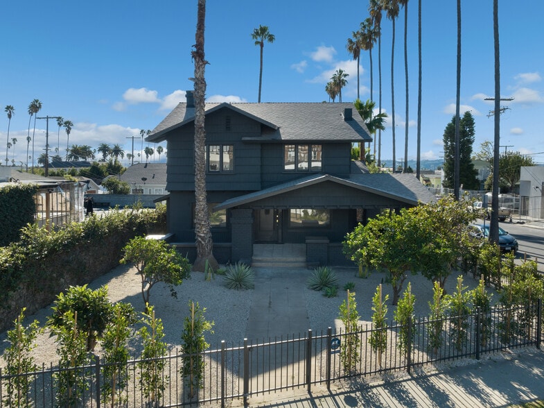 4572 W Washington Blvd, Los Angeles, CA à vendre - Photo du bâtiment - Image 2 de 28