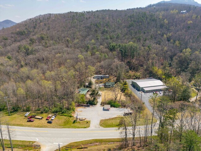 More details for 70 Bake Shop Ln, Cleveland, GA - Retail for Sale