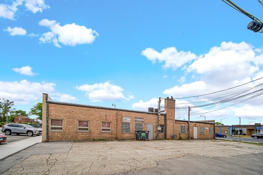 2201 W Roosevelt Rd, Broadview, IL à vendre - Photo du bâtiment - Image 3 de 26