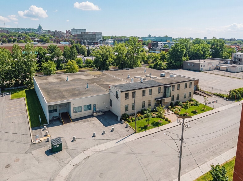3540-3550 Frobisher St, Montréal, QC for sale - Primary Photo - Image 1 of 6