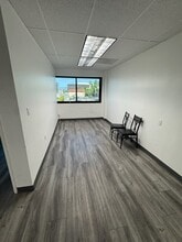18345 Ventura Blvd, Tarzana, CA for lease Interior Photo- Image 2 of 7