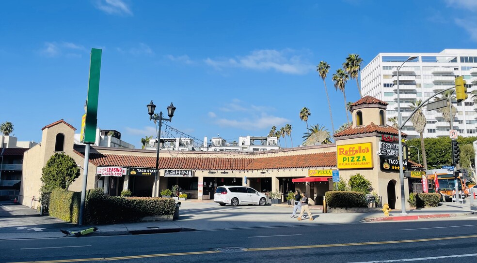 1655 N La Brea Ave, Los Angeles, CA for lease - Primary Photo - Image 1 of 8