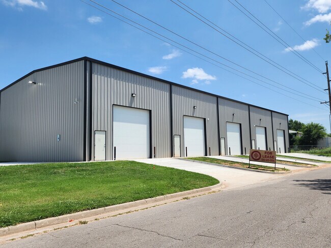 Plus de détails pour 1507 SW G Ave, Lawton, OK - Industriel à louer