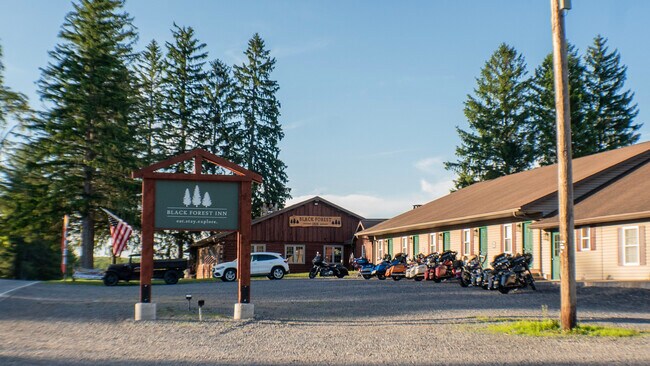 Plus de détails pour 32600 N State Route 44, Slate Run, PA - Services hôteliers à vendre