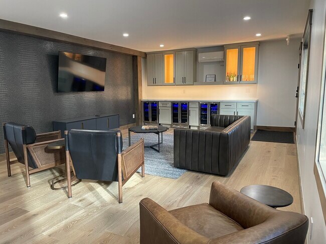 Plus de détails pour 761 Northwood Blvd, Incline Village, NV - Bureau à louer