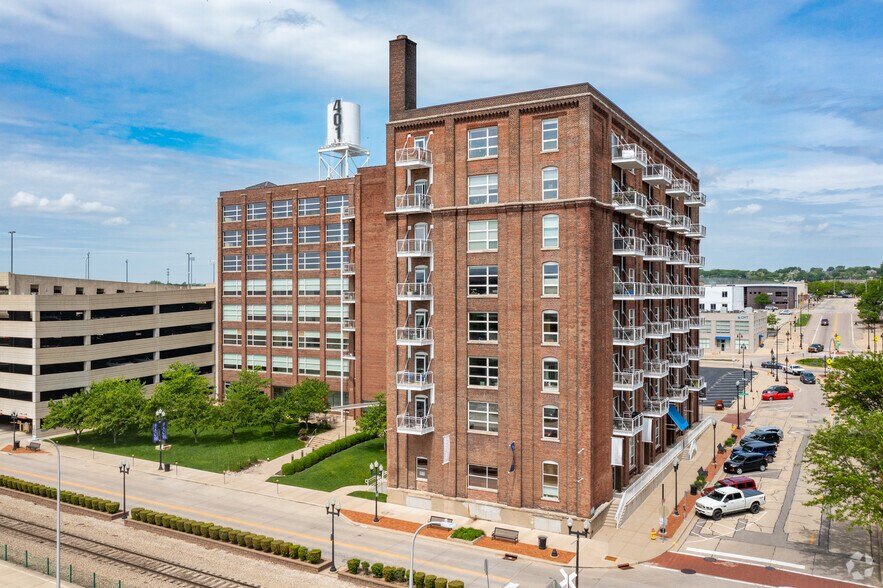 401 SW Water St, Peoria, IL à louer - Photo du bâtiment - Image 2 de 6