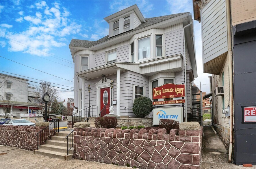 3 S Market St, Shamokin, PA à vendre - Photo du bâtiment - Image 2 de 64