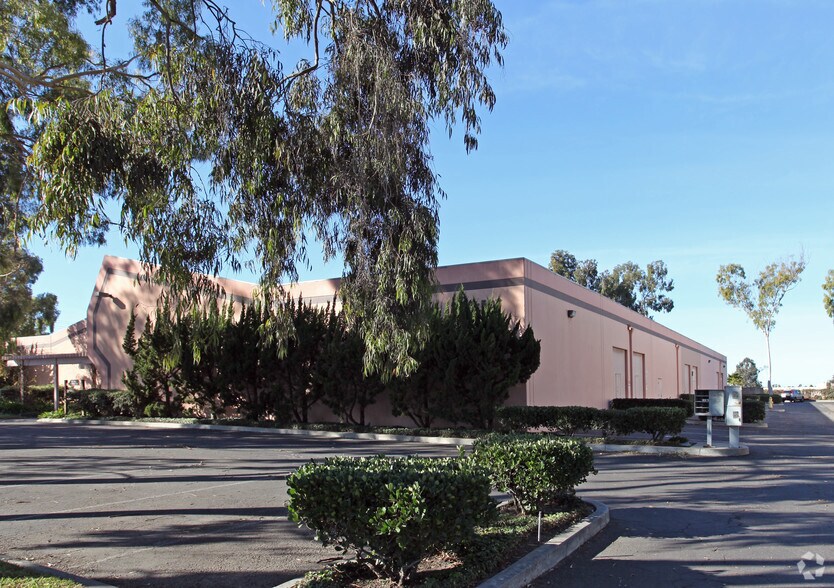 507-517 Calle San Pablo, Camarillo, CA à louer - Photo du bâtiment - Image 3 de 3