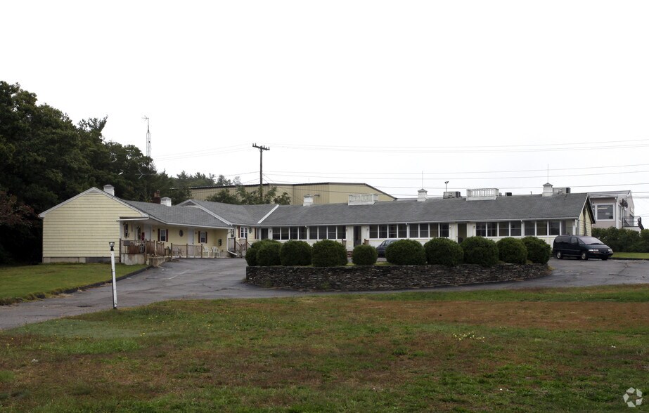 3082 Cranberry Hwy, East Wareham, MA à louer - Photo du bâtiment - Image 2 de 5
