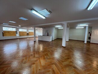 Plus de détails pour Commerce de détail à louer