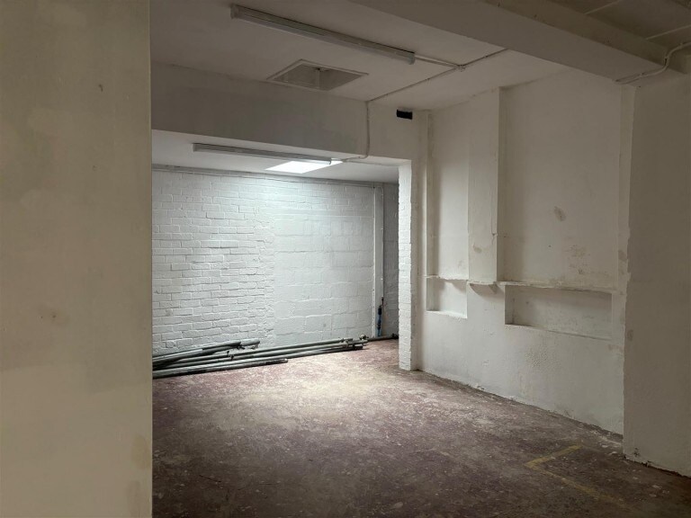 15-17 Clemens St, Leamington Spa à louer - Photo du bâtiment - Image 2 de 5