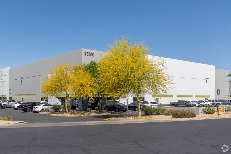 23610 N 20th Dr, Phoenix, AZ à louer - Photo principale - Image 2 de 13