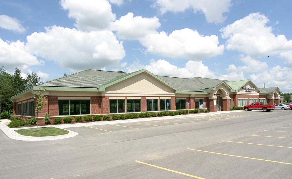 11960 Quivira Rd, Overland Park, KS à louer - Photo du bâtiment - Image 2 de 8