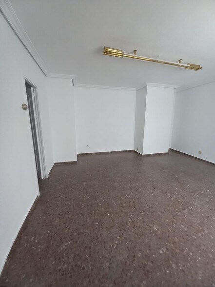 Bureau dans Córdoba, Córdoba à louer - Photo du bâtiment - Image 1 de 8