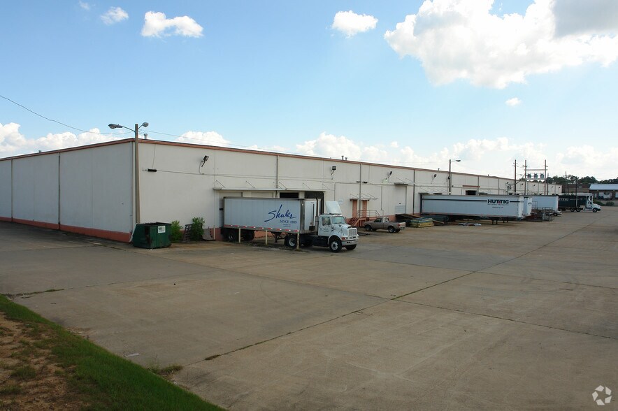 855 Boling St, Jackson, MS à louer - Photo du bâtiment - Image 1 de 15