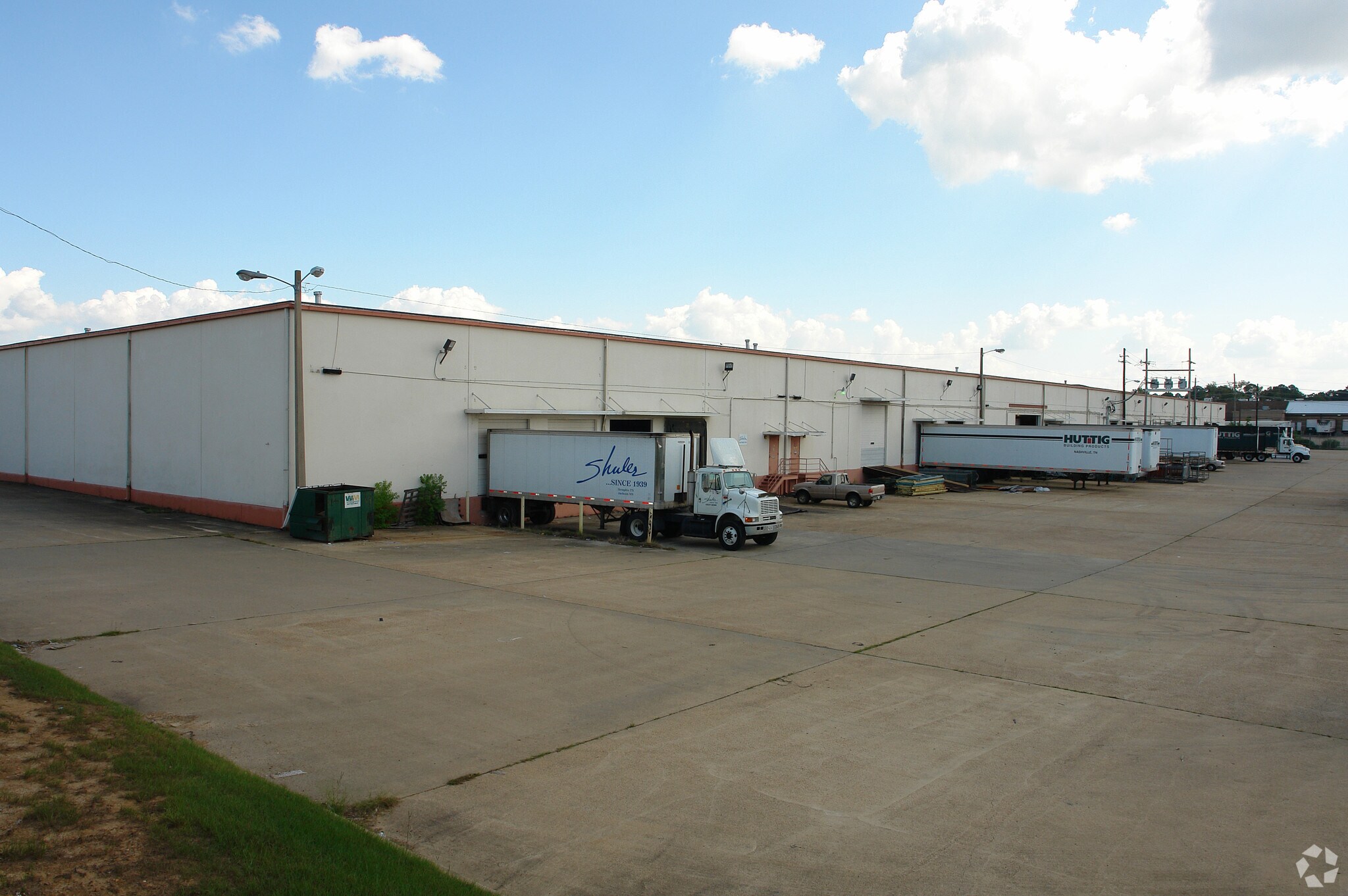 855 Boling St, Jackson, MS à louer Photo du bâtiment- Image 1 de 16