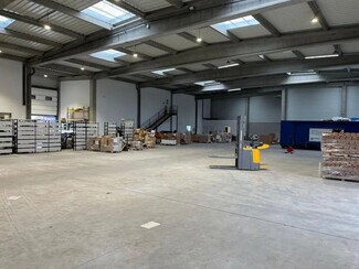 Plus de détails pour Local d'activités à louer