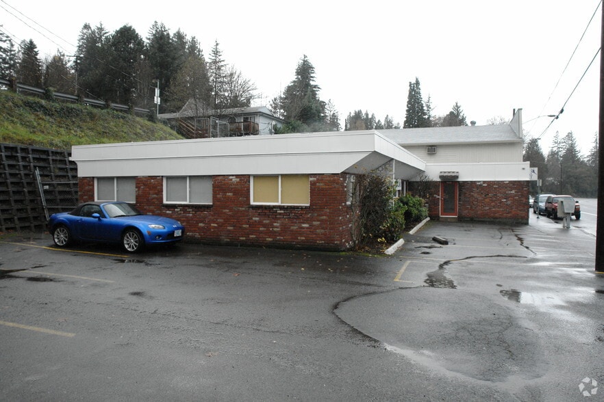 4610-4640 SW Beaverton Hillsdale Hwy, Portland, OR for lease - Building Photo - Image 3 of 17