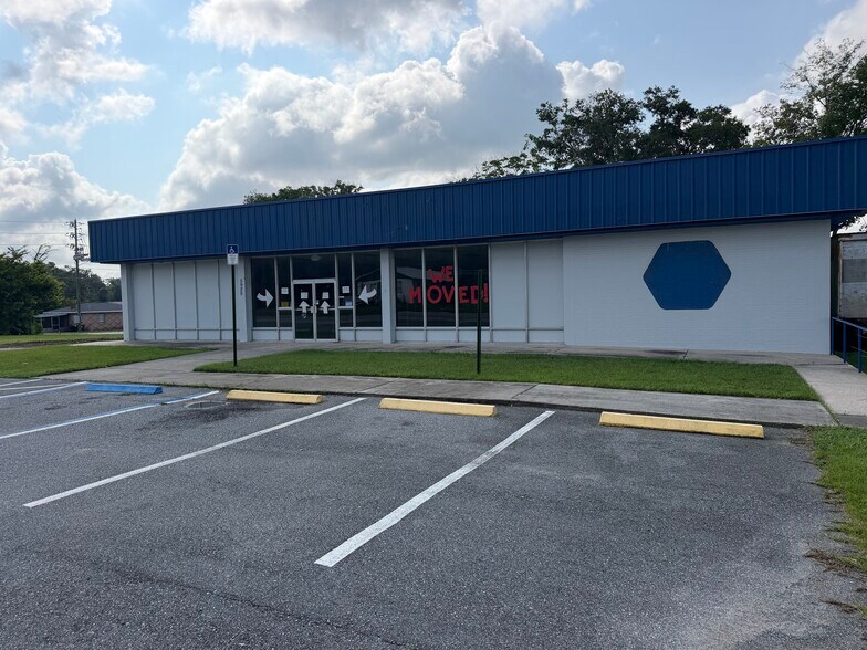 5920 SE Hames Rd, Belleview, FL à vendre - Photo du bâtiment - Image 2 de 16