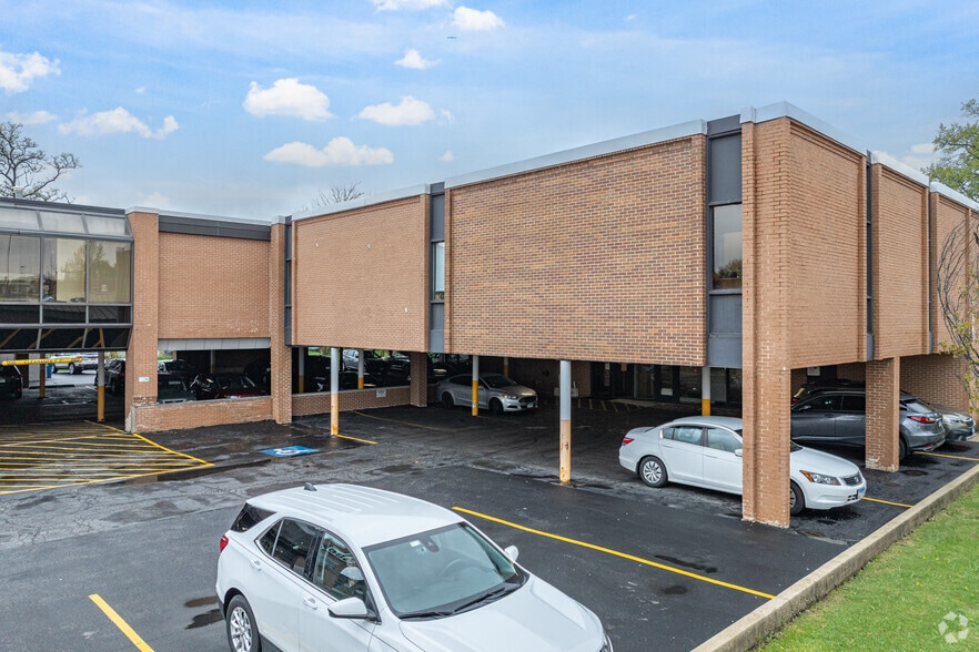 386 N York Rd, Elmhurst, IL for lease - Building Photo - Image 2 of 6