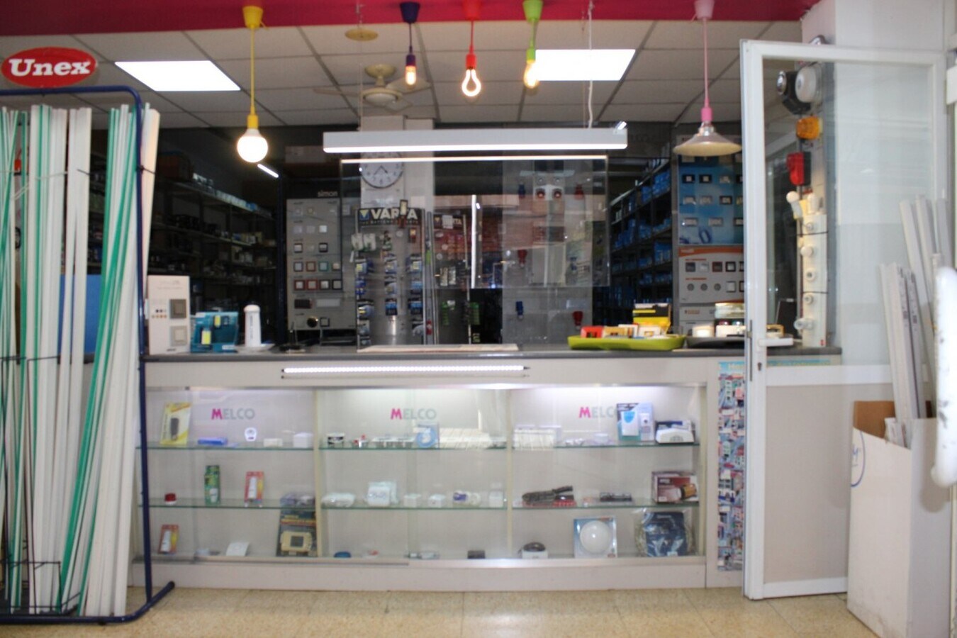 L'Hospitalet de Llobregat, BAR 08901 - - - Photo intérieure - Image 1 of 16