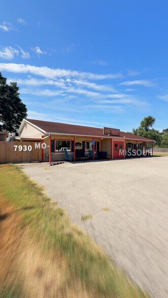 7930 E State Highway 76, Kirbyville, MO à vendre - Vidéo sur l’inscription commerciale - Image 1 de 54