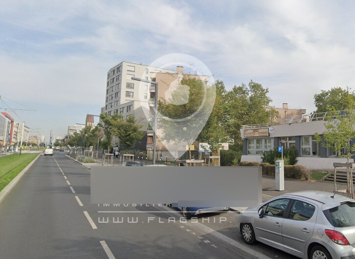Retail in Ivry-Sur-Seine for lease - Building Photo - Image 1 of 1