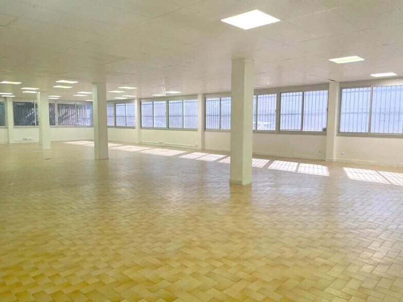 Bureau dans Argenteuil à louer - Photo intérieure - Image 3 de 16