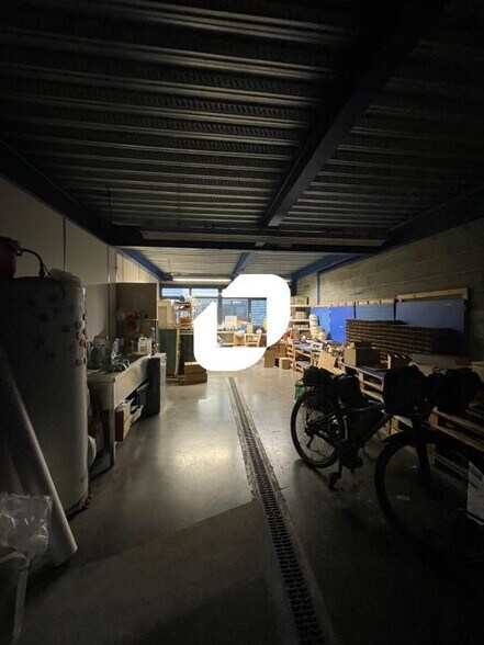 Flex in Echirolles for lease - Interior Photo - Image 3 of 7