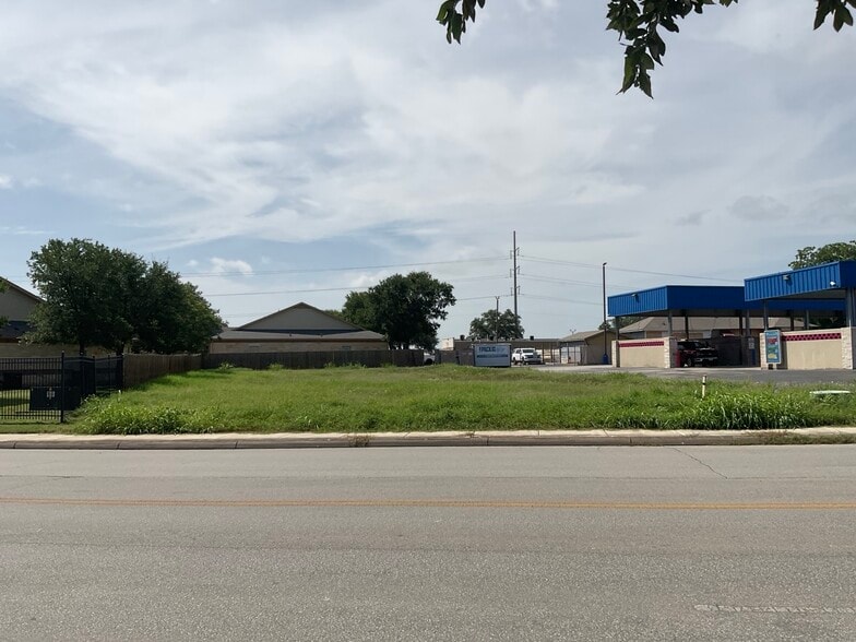 1198 Borgfeld Rd, Schertz, TX à vendre - Photo du bâtiment - Image 2 de 7