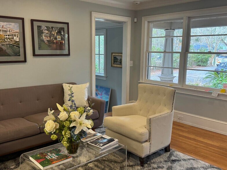 3463 Maybank Hwy, Johns Island, SC à louer - Photo du bâtiment - Image 2 de 4