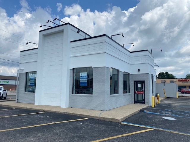 1293 N State Road 135, Greenwood, IN for lease Building Photo- Image 1 of 2