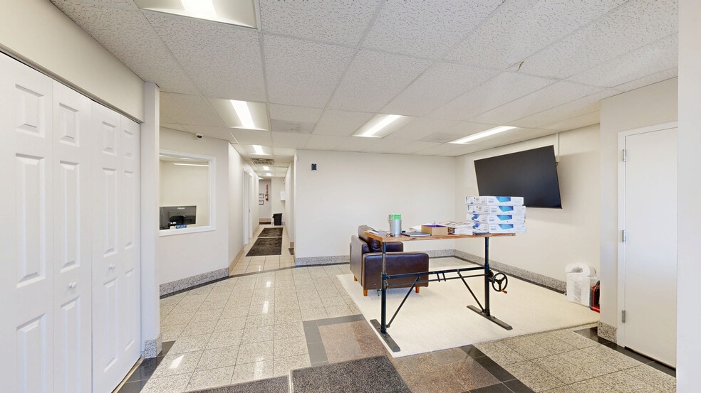 6619 Iron Pl, Springfield, VA for lease - Matterport 3D Scan - Image 2 of 11