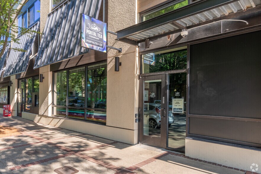 856-888 Willamette St, Eugene, OR à louer - Photo du bâtiment - Image 3 de 30