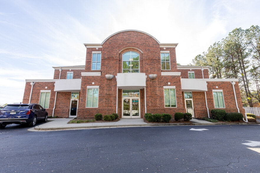 100 Stone Village Dr, Fort Mill, SC for lease - Building Photo - Image 1 of 15