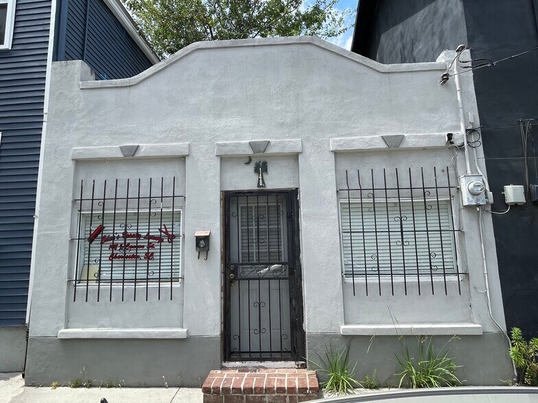 148 1/2 Cannon St, Charleston, SC à louer - Photo du bâtiment - Image 1 de 16