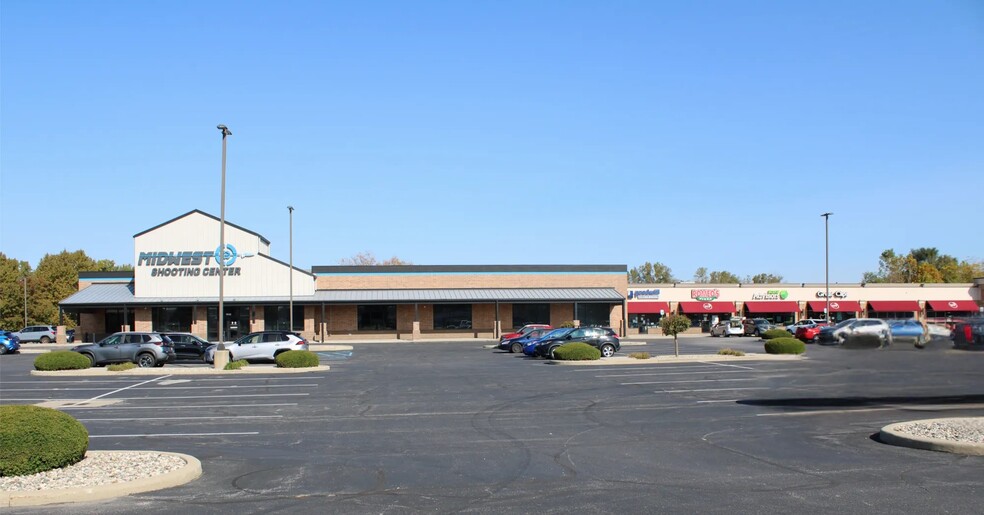 7602-7638 W Sylvania Ave, Sylvania, OH for sale - Primary Photo - Image 1 of 5