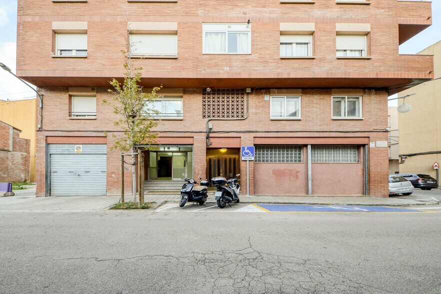 Immeuble residentiel dans Figueres, Gerona à vendre - Photo du bâtiment - Image 2 de 2