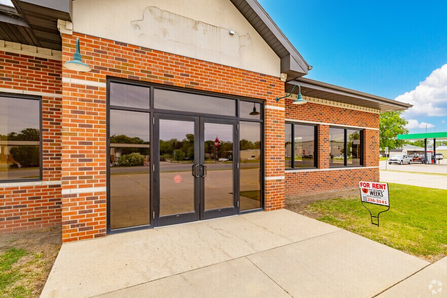 101 N Front St, Montezuma, IA à louer - Photo du bâtiment - Image 2 de 2