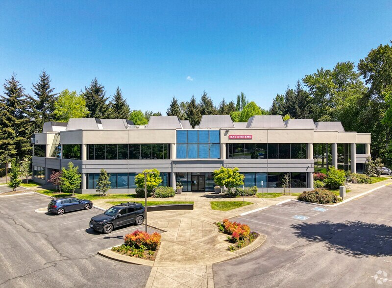8461 154th Ave NE, Redmond, WA à louer - Photo du bâtiment - Image 2 de 10