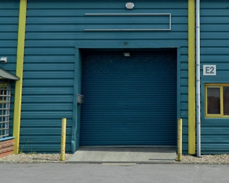 E1-E5 Church Farm Ln, East Wittering à vendre - Photo du bâtiment - Image 2 de 2