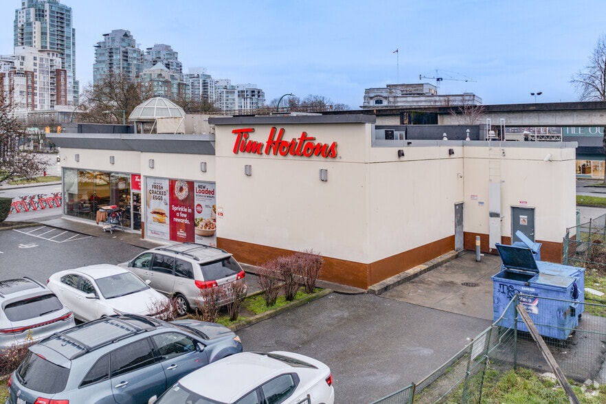 306 Terminal Ave, Vancouver, BC for sale - Primary Photo - Image 1 of 1
