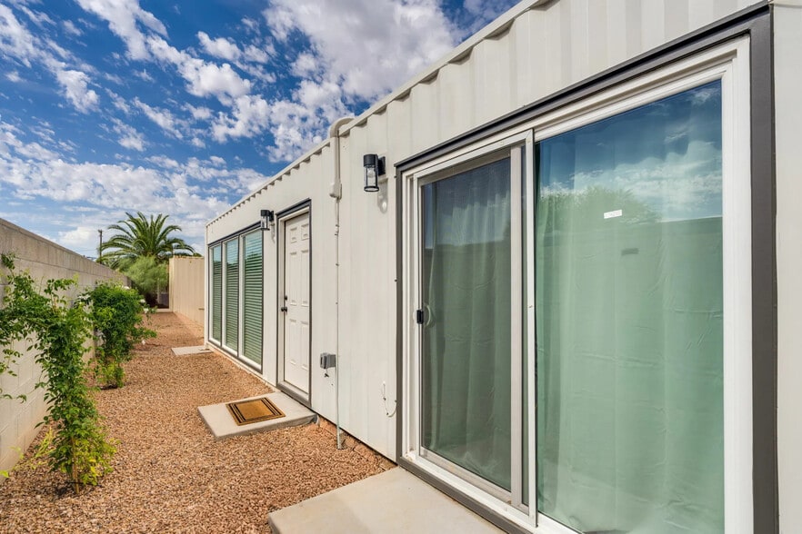 2524 E Lester St, Tucson, AZ for sale - Building Photo - Image 2 of 15