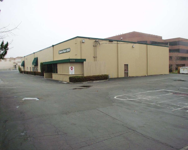 3120-3140 Crow Canyon Rd, San Ramon, CA à louer - Photo du bâtiment - Image 2 de 10