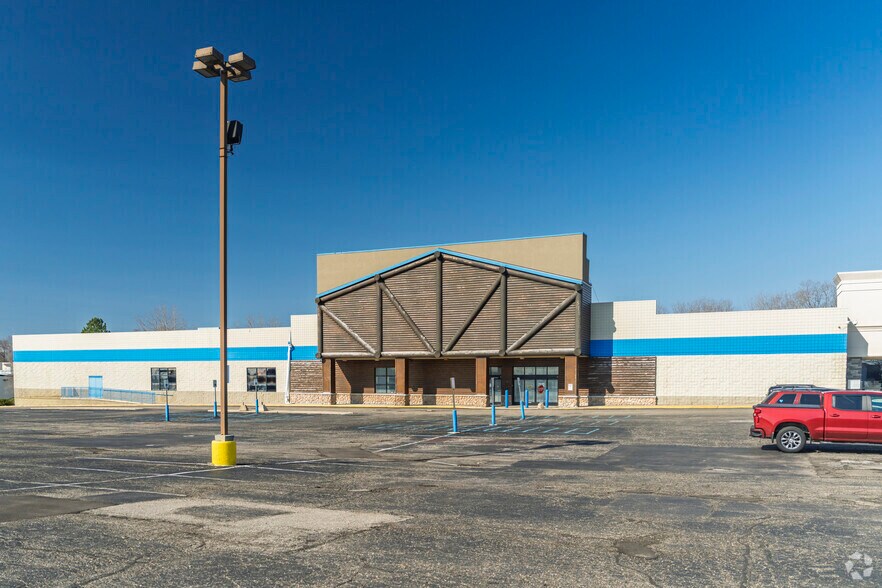 5038-A Miller Rd, Flint, MI à louer - Photo du bâtiment - Image 2 de 4